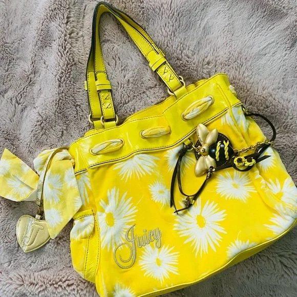 Juicy Couture | Bags | Juicy Couture Yellow Bumblebee  display picture 2